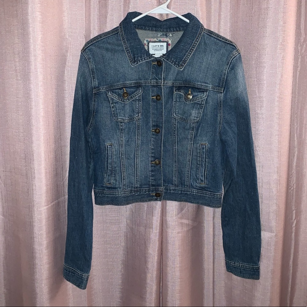 Cropped blue jean jacket size large